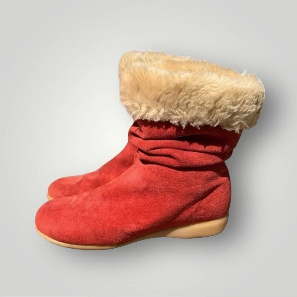 🌻Santana Canada Coral Suede Slouch Boots Size 6.5